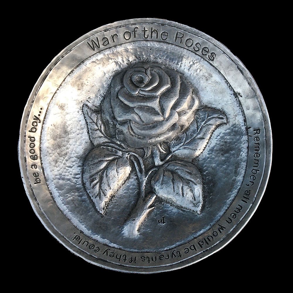 Aluminum plate -- title: War of the Roses